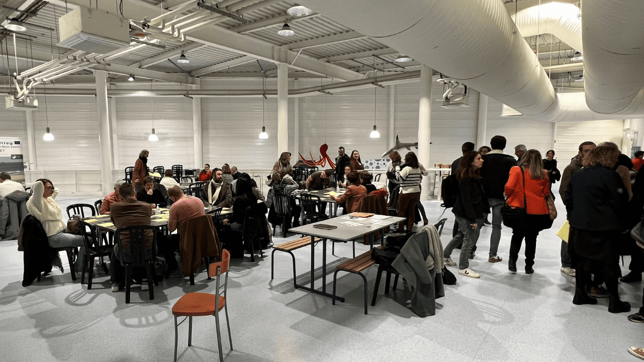 Photo d'un atelier synergie dans le plus grand aquarium d'Europe "Nausicaa" à Boulogne-sur-Mer